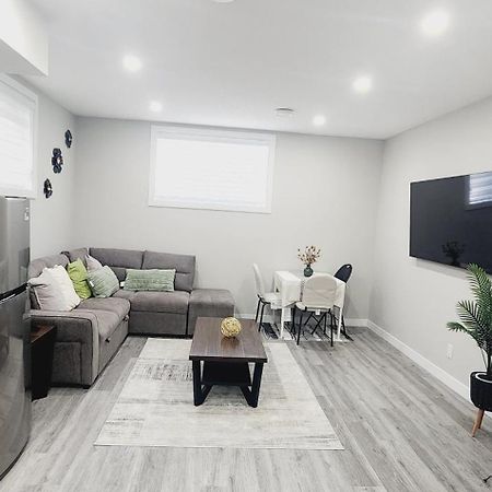 Fabulous And Cozy Guest Suite Calgary Exterior photo